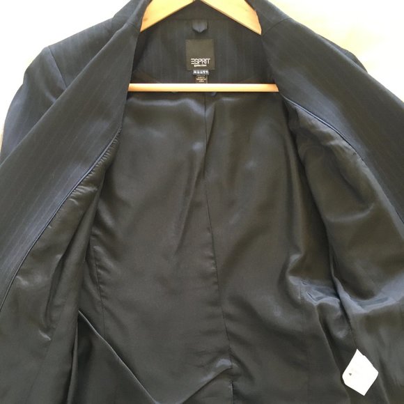 Esprit Two Piece Suit - Picture 6 of 15